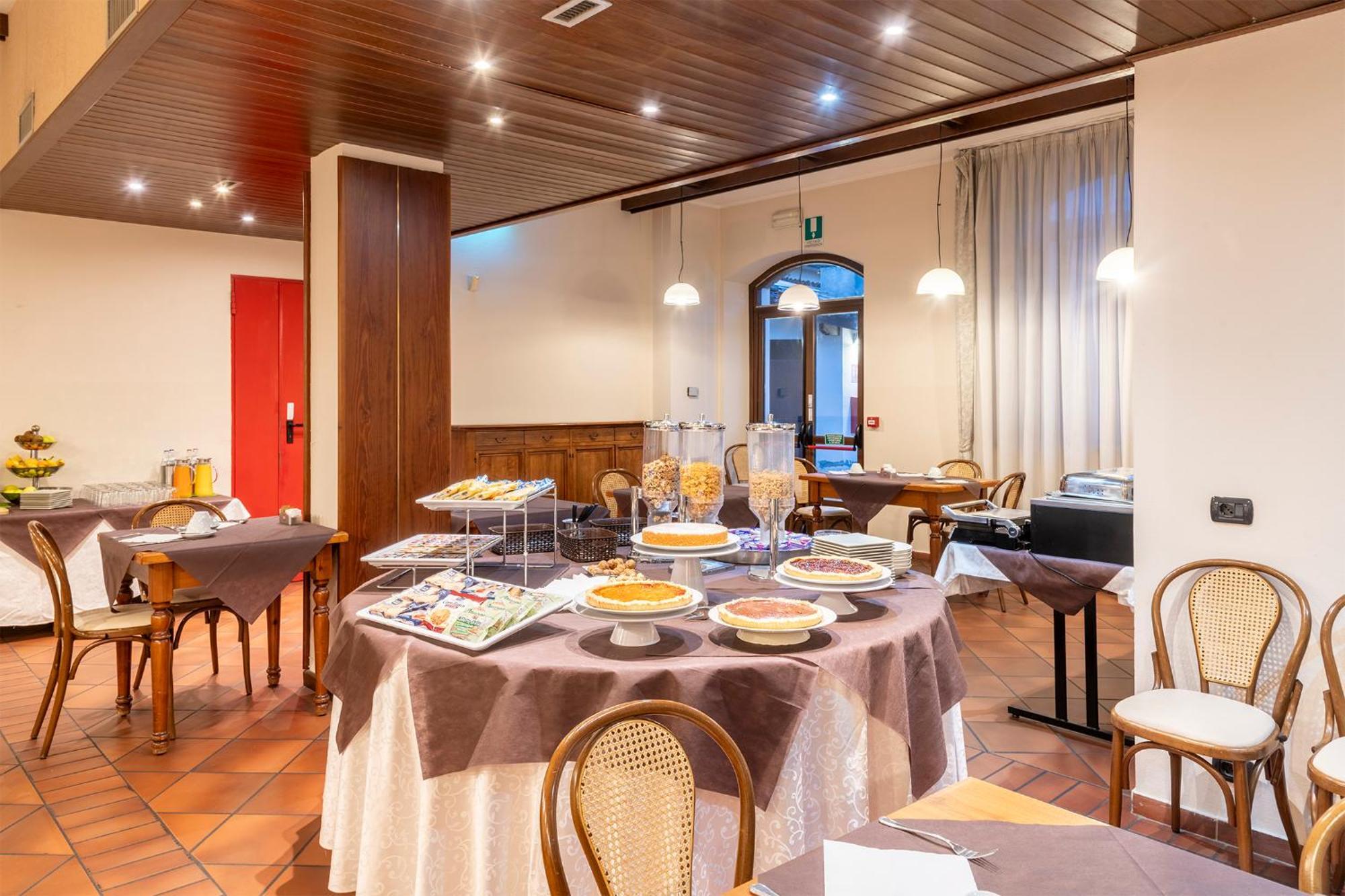 Hotel Vecchio Casello Castelleone Экстерьер фото