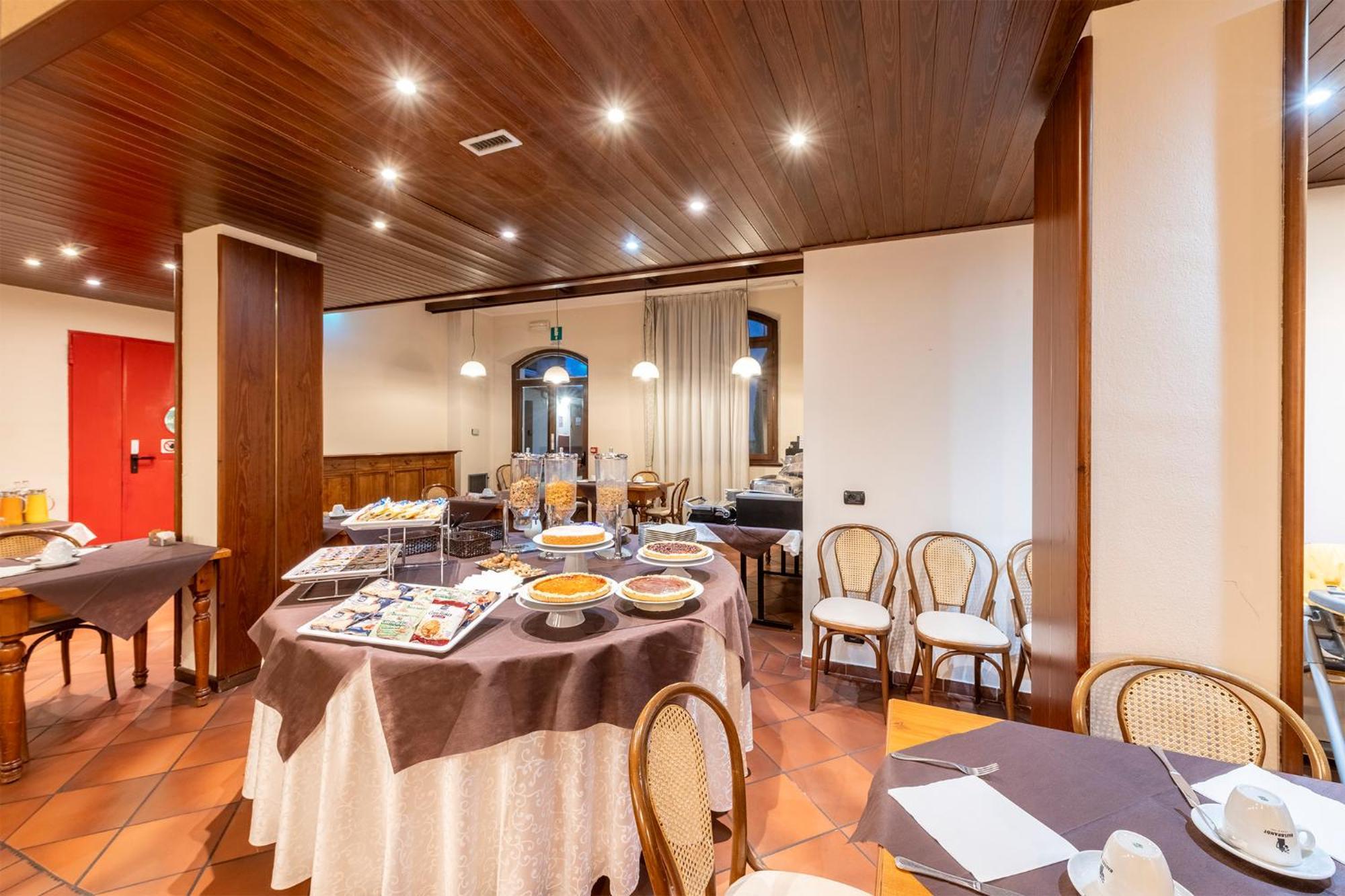 Hotel Vecchio Casello Castelleone Экстерьер фото