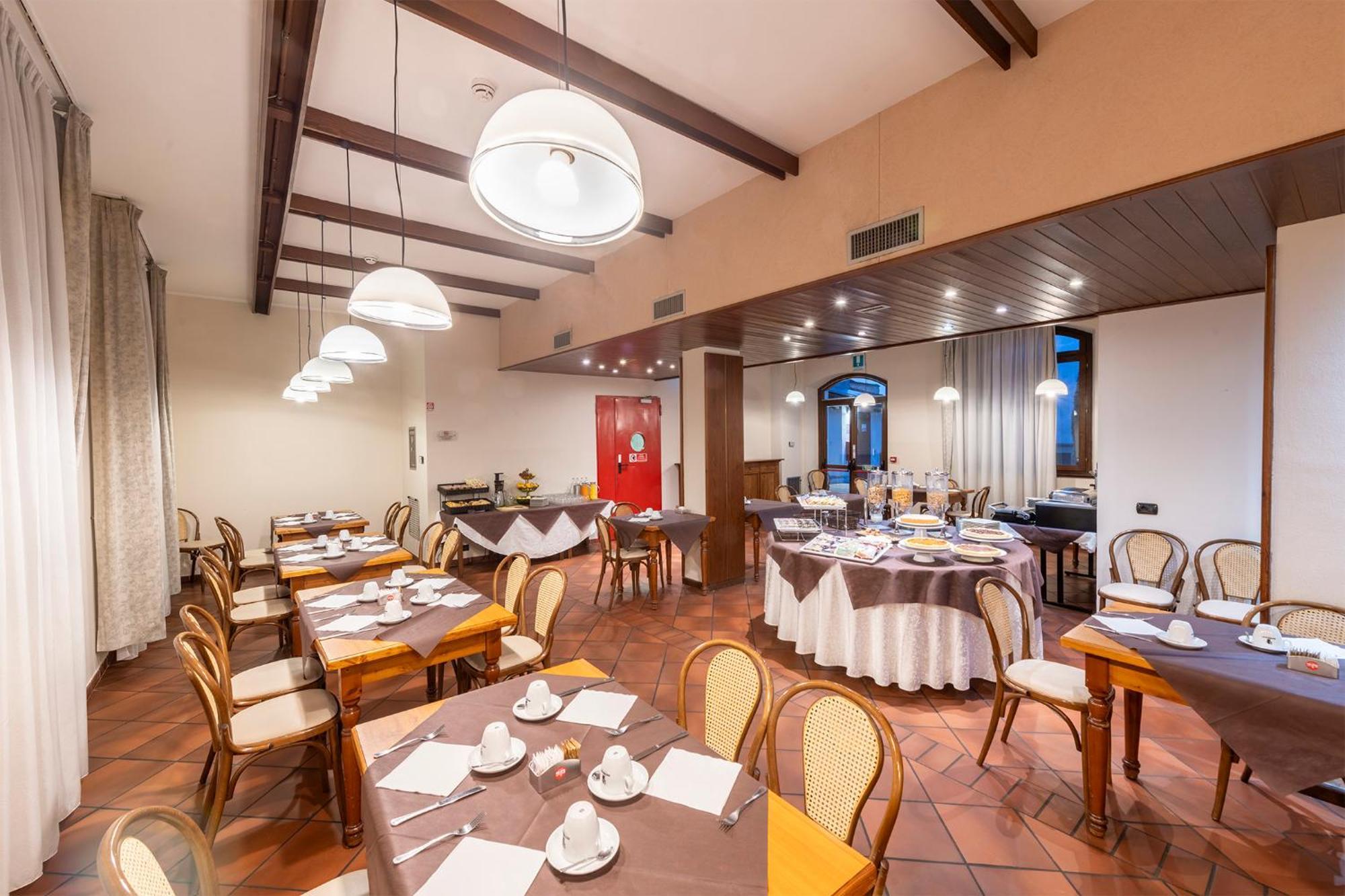 Hotel Vecchio Casello Castelleone Экстерьер фото