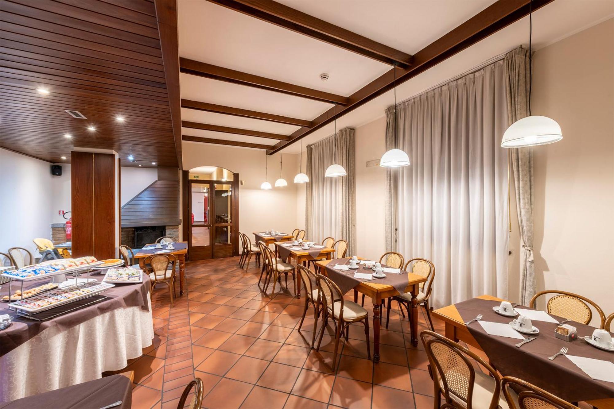 Hotel Vecchio Casello Castelleone Экстерьер фото