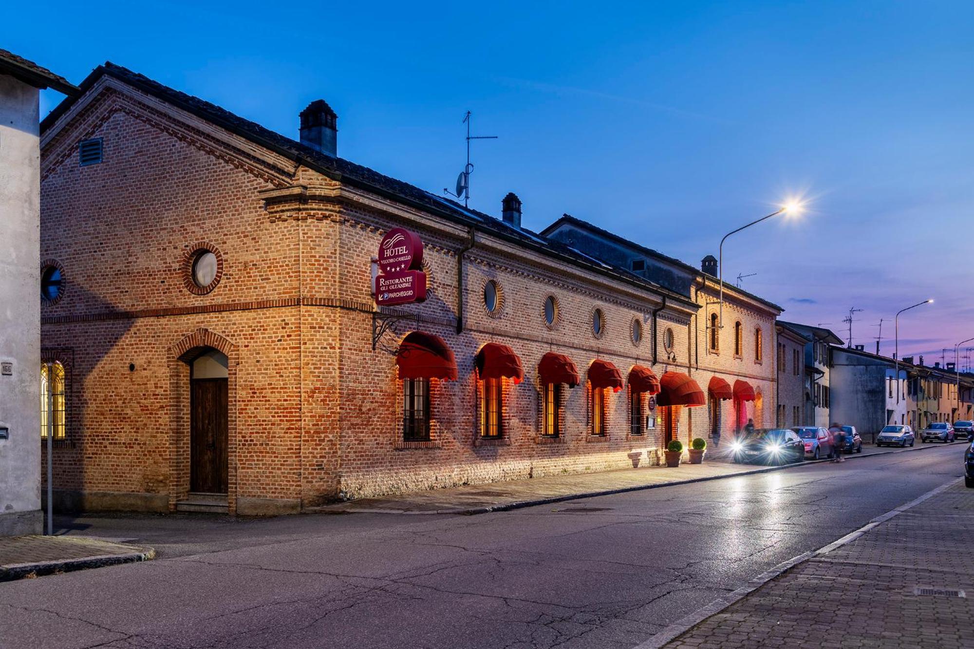 Hotel Vecchio Casello Castelleone Экстерьер фото