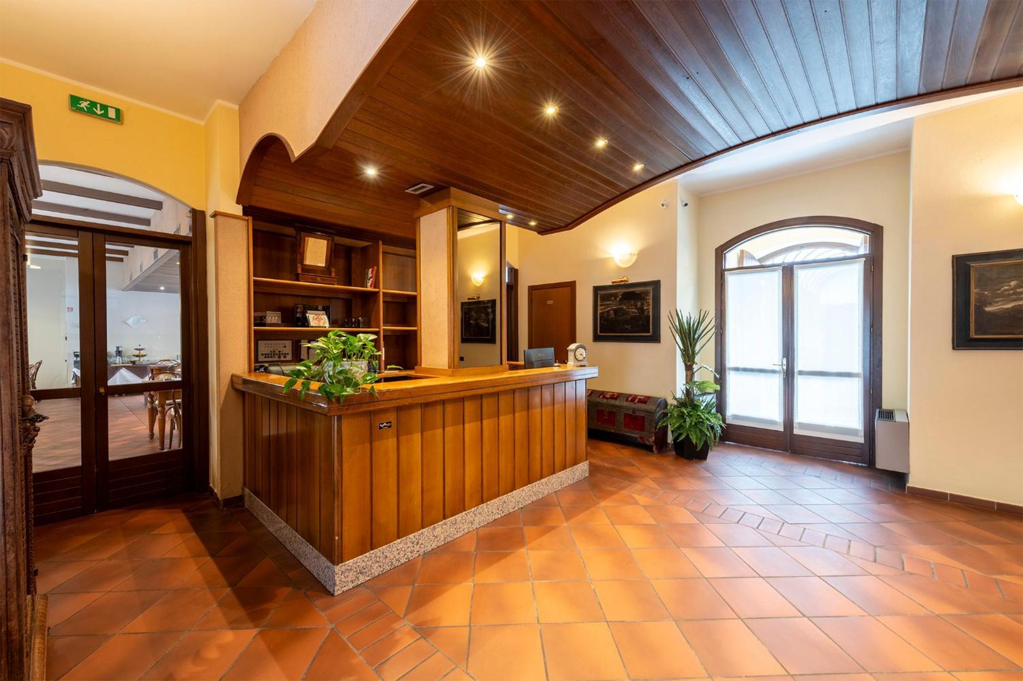 Hotel Vecchio Casello Castelleone Экстерьер фото